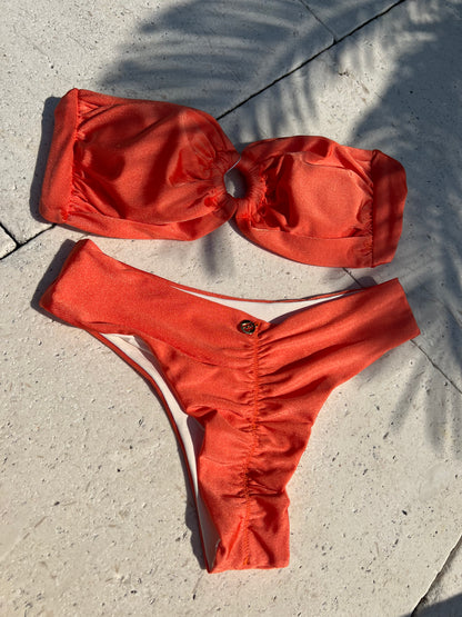 Giu Bikini